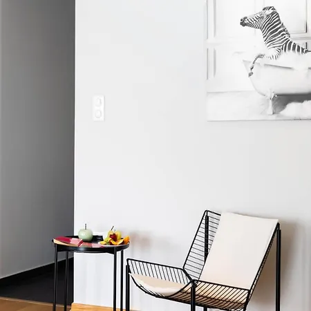 Sunset Sky Lounge - Chic Penthouse In Apartment