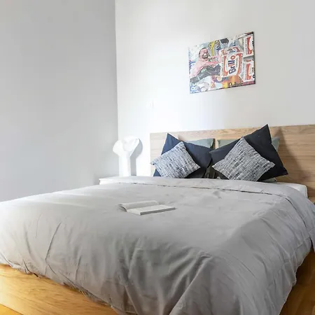 Sunset Sky Lounge - Chic Penthouse In Apartment Thessaloniki
